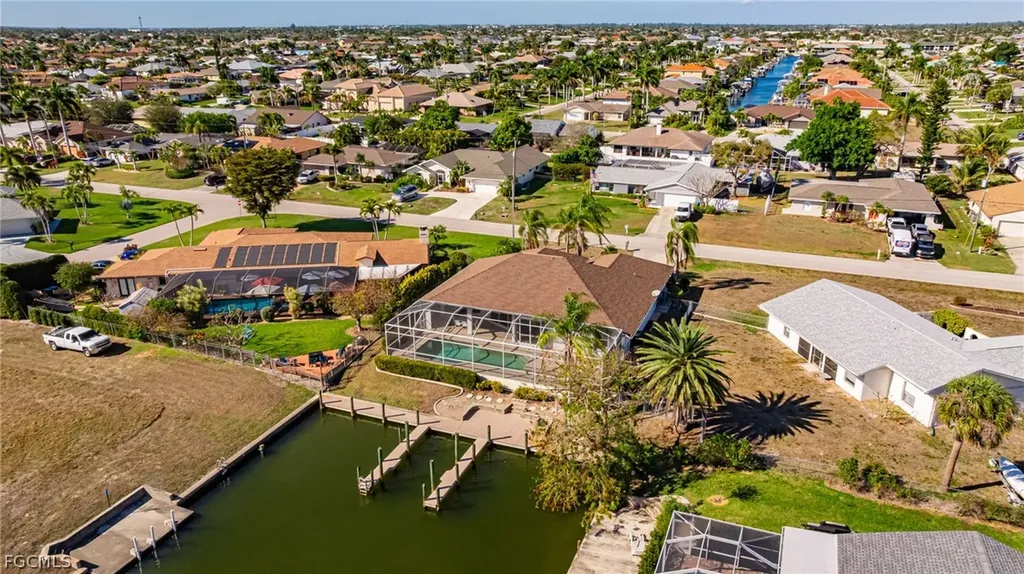 828 SW 52nd Street Cape Coral FL 33914