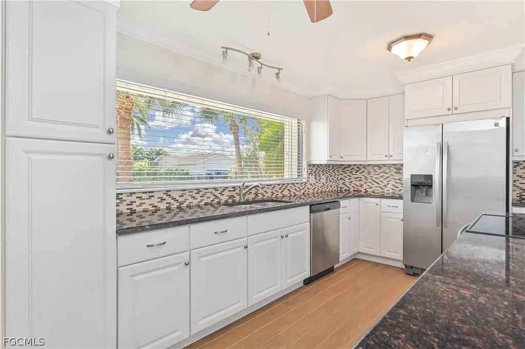 711 Monterey Avenue Cape Coral FL 33904