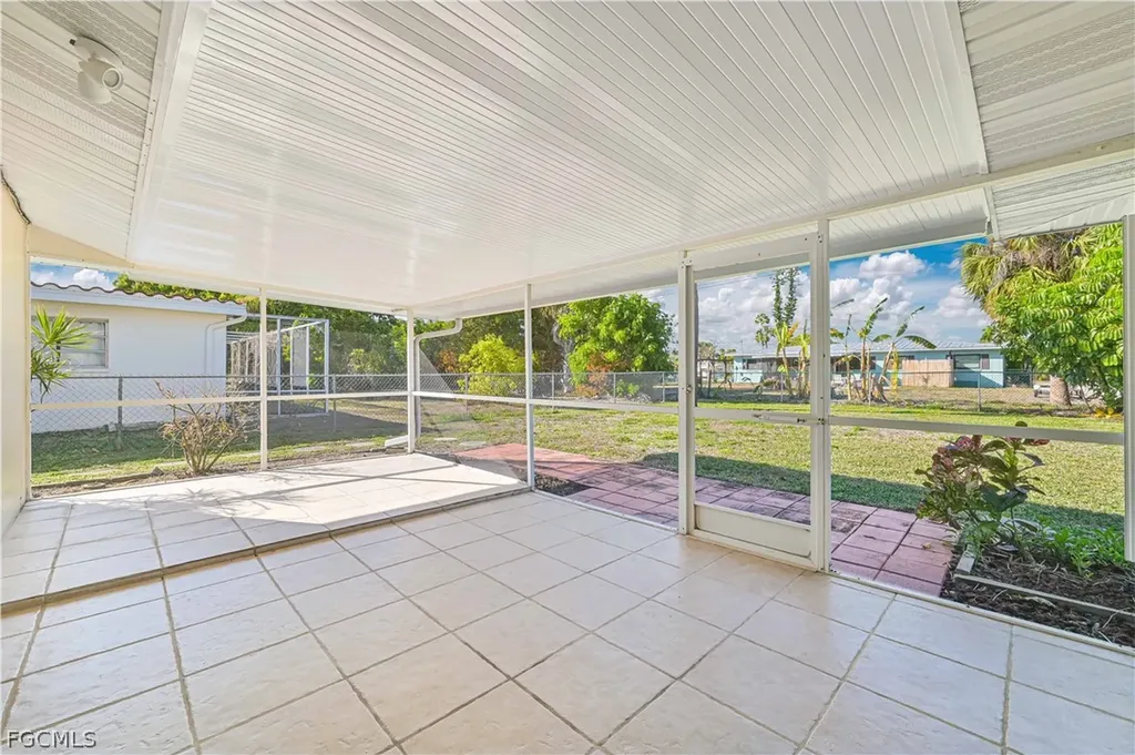 711 Monterey Avenue Cape Coral FL 33904