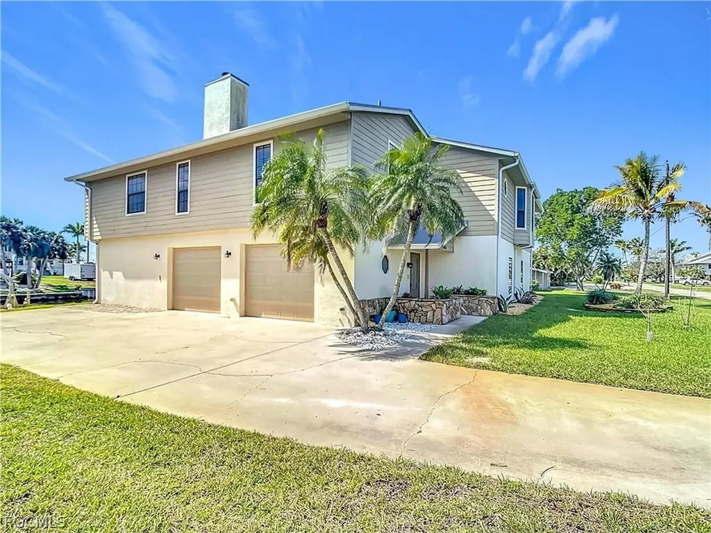 24313 Pirate Harbor Boulevard Punta Gorda FL 33955