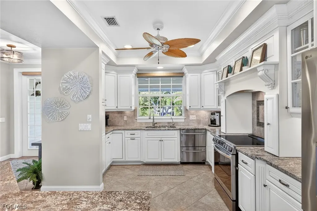 739 Anchor Drive Sanibel FL 33957