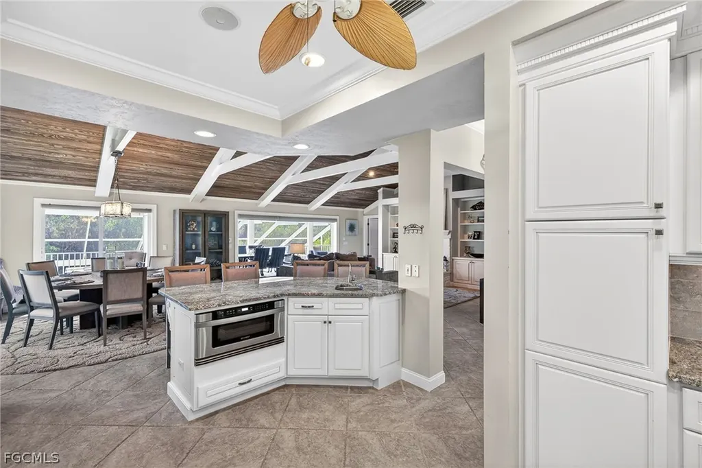 739 Anchor Drive Sanibel FL 33957