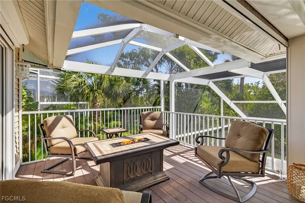 739 Anchor Drive Sanibel FL 33957