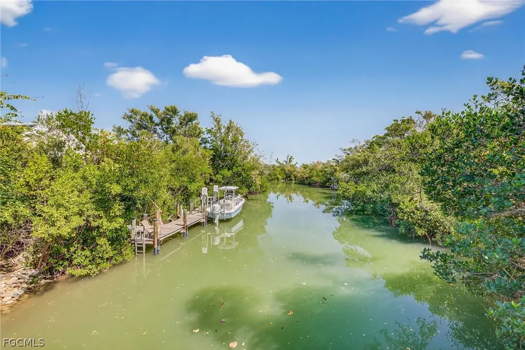 739 Anchor Drive Sanibel FL 33957