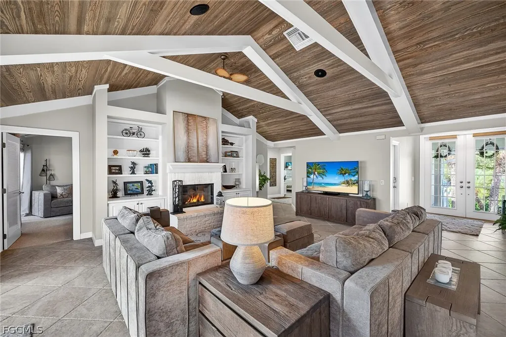 739 Anchor Drive Sanibel FL 33957