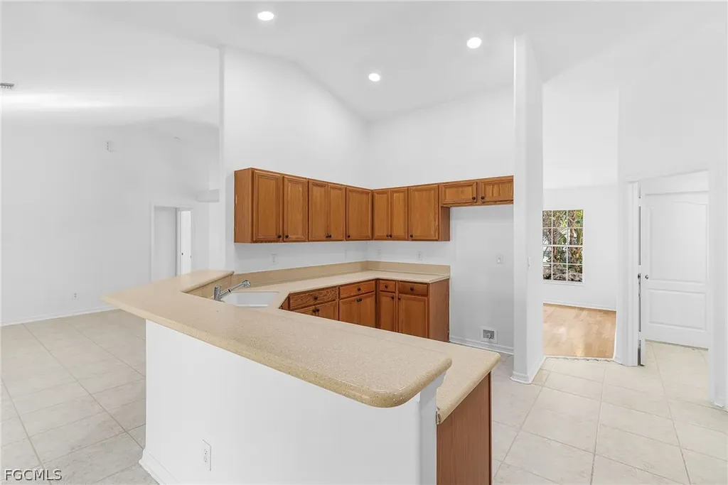 2236 SE 11th Place Cape Coral FL 33990