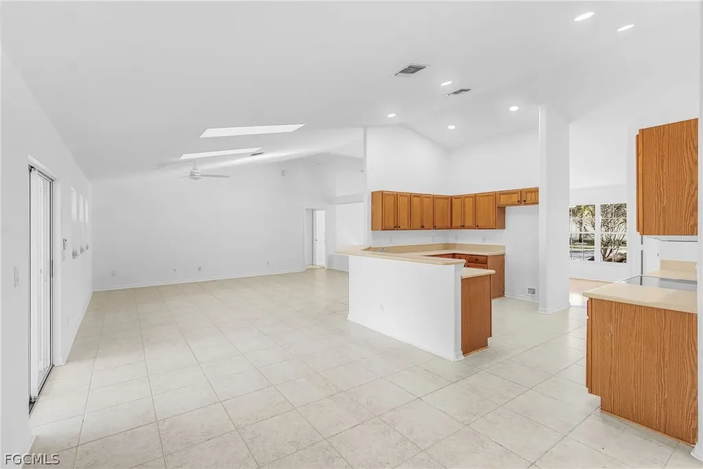 2236 SE 11th Place Cape Coral FL 33990