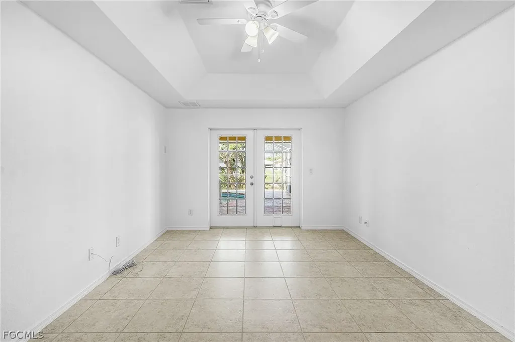 2236 SE 11th Place Cape Coral FL 33990