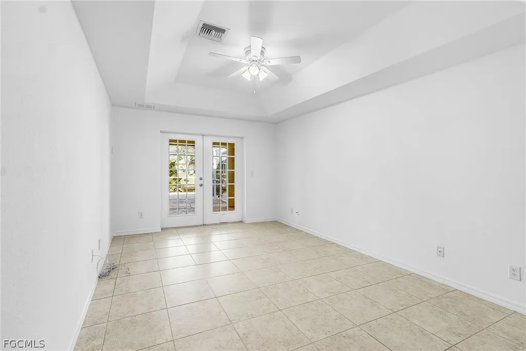 2236 SE 11th Place Cape Coral FL 33990