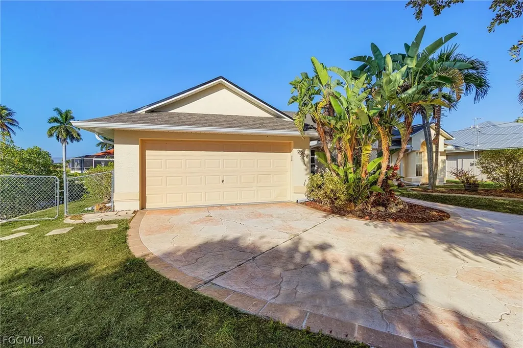2236 SE 11th Place Cape Coral FL 33990