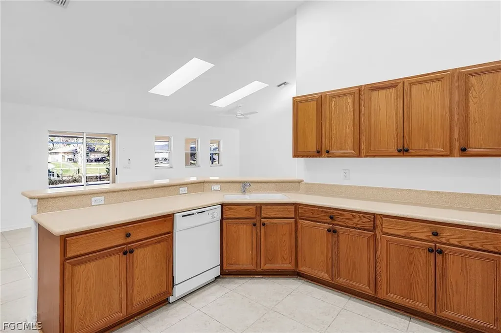 2236 SE 11th Place Cape Coral FL 33990
