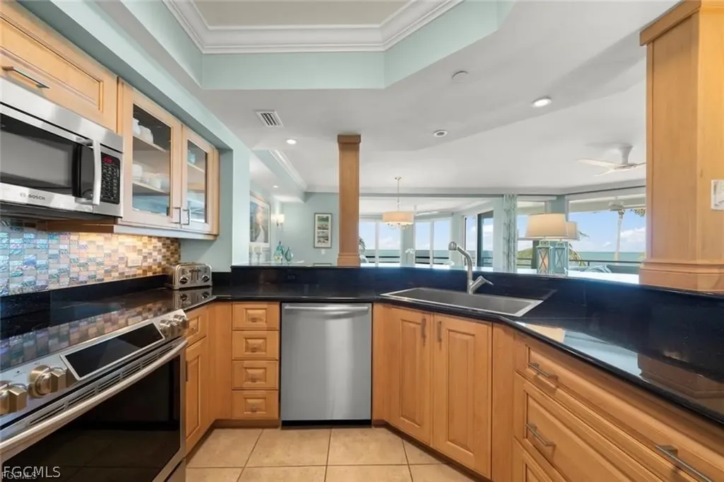 1602 Lands End Village Captiva FL 33924