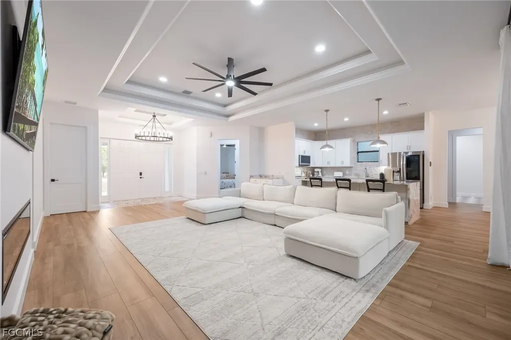 18851 Palm Beach Boulevard Alva FL 33920