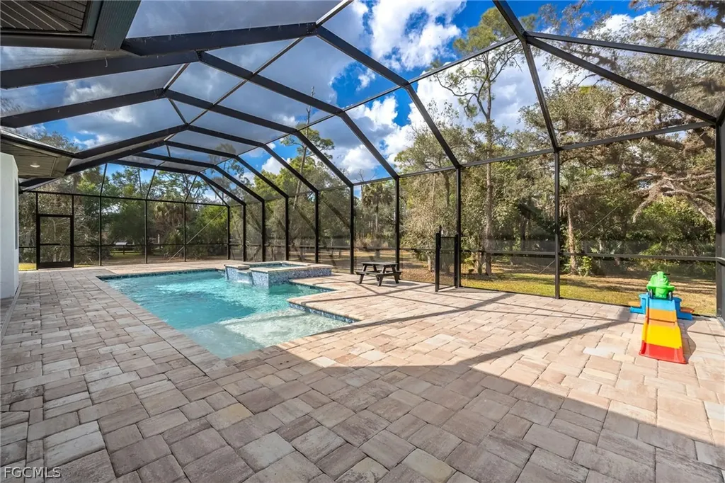 18851 Palm Beach Boulevard Alva FL 33920