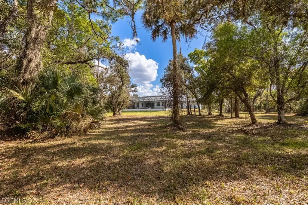 18851 Palm Beach Boulevard Alva FL 33920