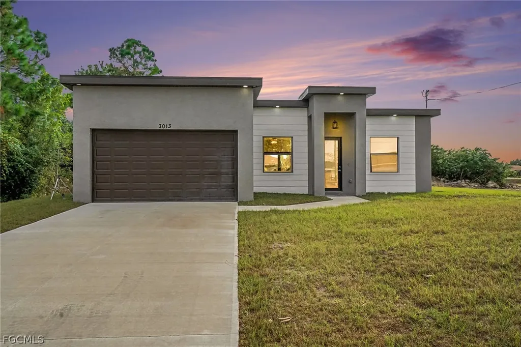 3013 4th Street SW Lehigh Acres FL 33976