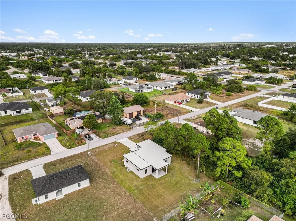 3013 4th Street SW Lehigh Acres FL 33976