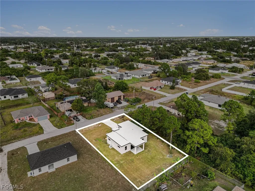 3013 4th Street SW Lehigh Acres FL 33976