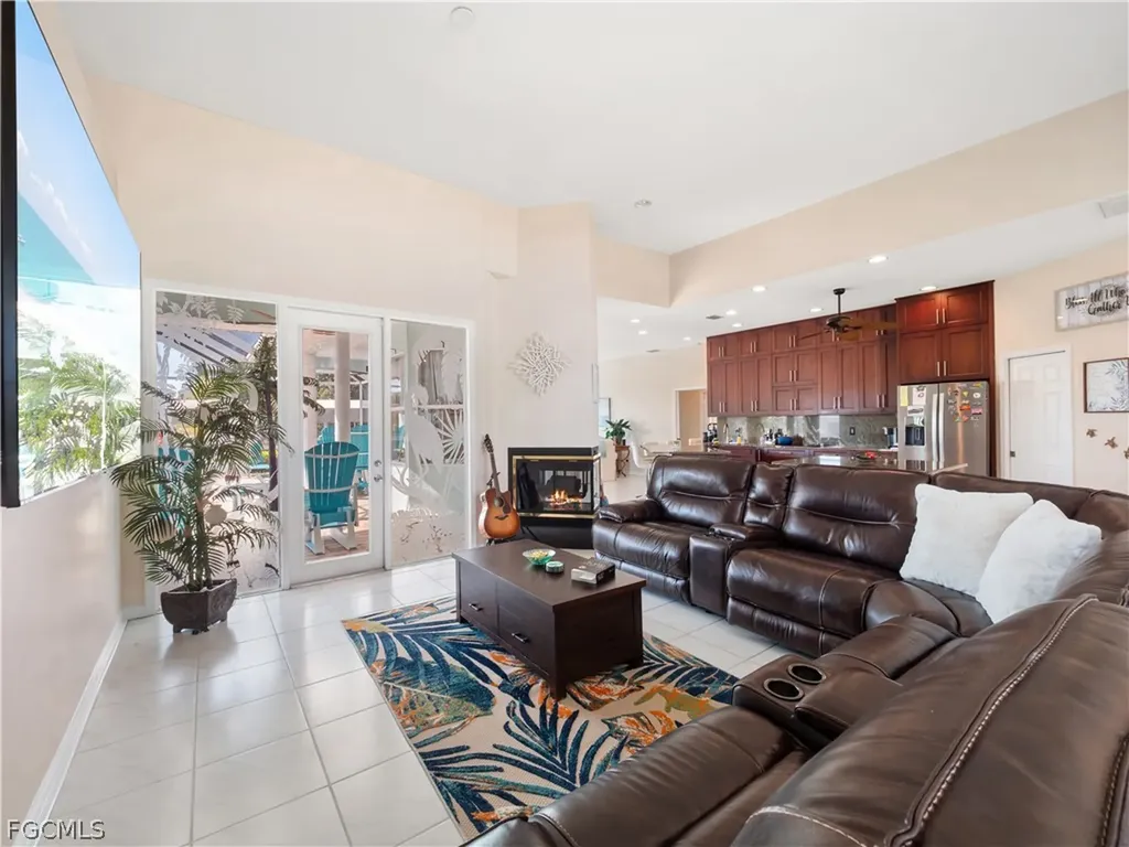 5222 Nautilus Drive Cape Coral FL 33904