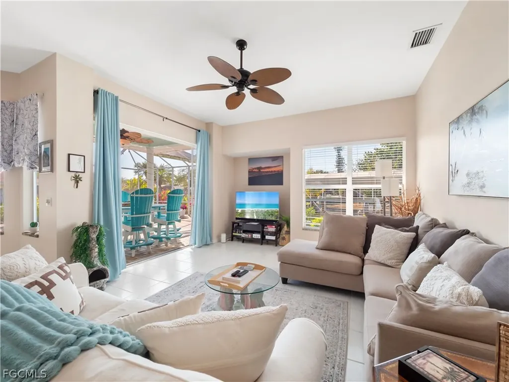 5222 Nautilus Drive Cape Coral FL 33904