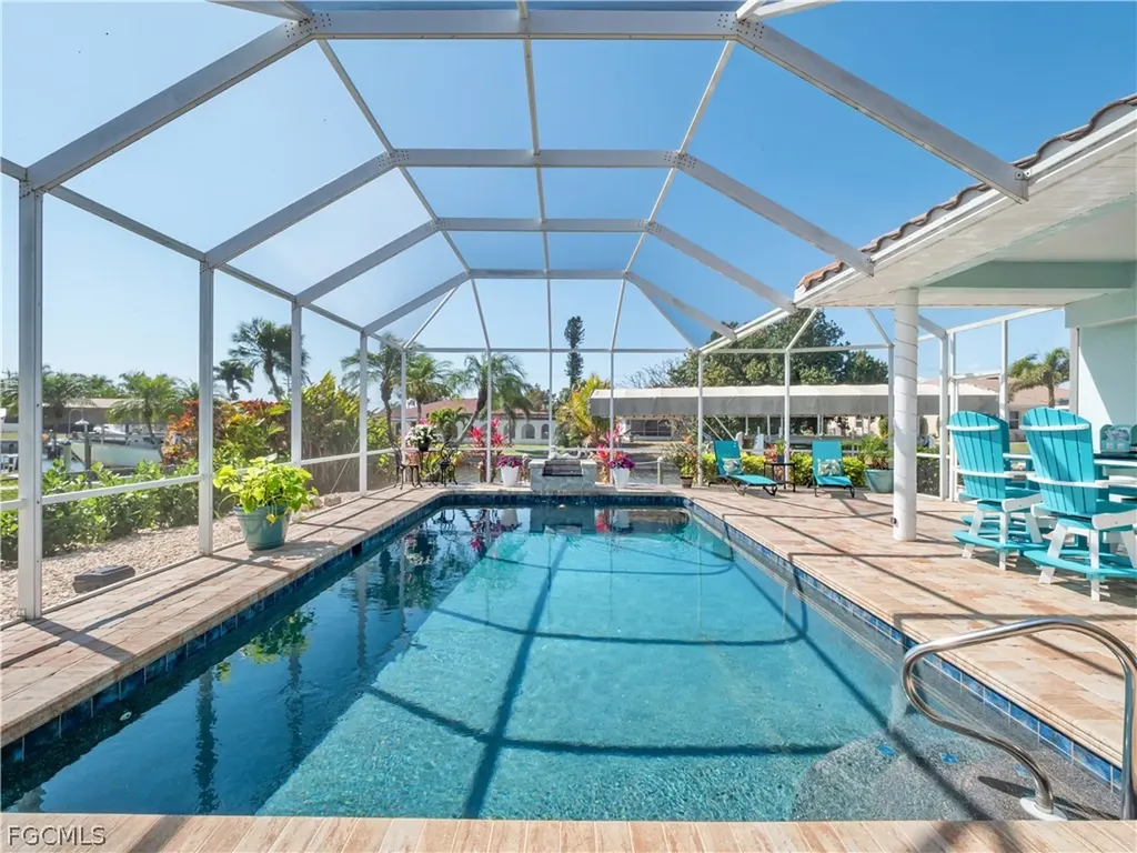 5222 Nautilus Drive Cape Coral FL 33904