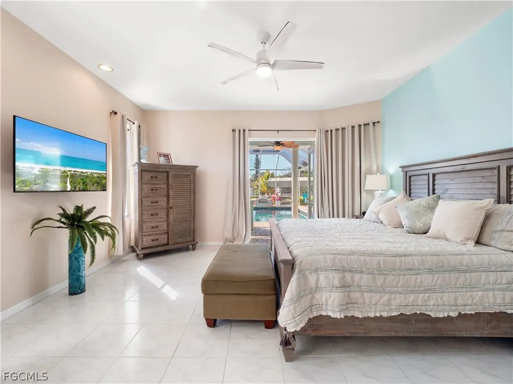 5222 Nautilus Drive Cape Coral FL 33904