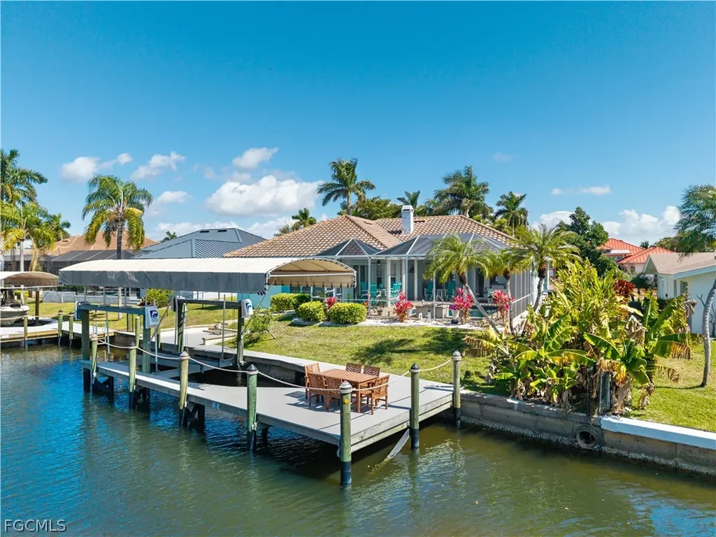 5222 Nautilus Drive Cape Coral FL 33904