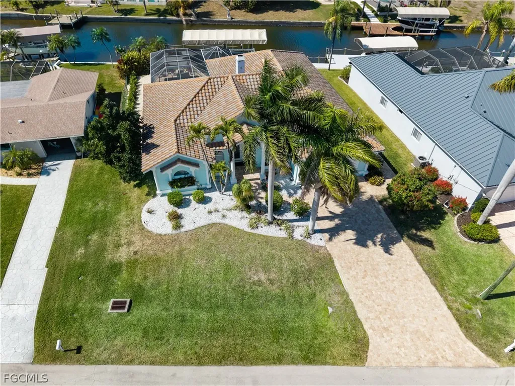 5222 Nautilus Drive Cape Coral FL 33904