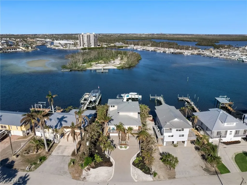 921 Prescott Street Fort Myers Beach FL 33931