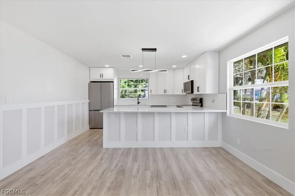 137 Dow Lane North Fort Myers FL 33917
