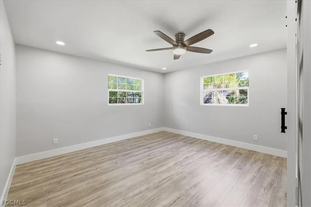 137 Dow Lane North Fort Myers FL 33917