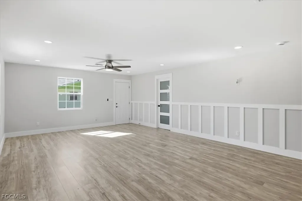 137 Dow Lane North Fort Myers FL 33917