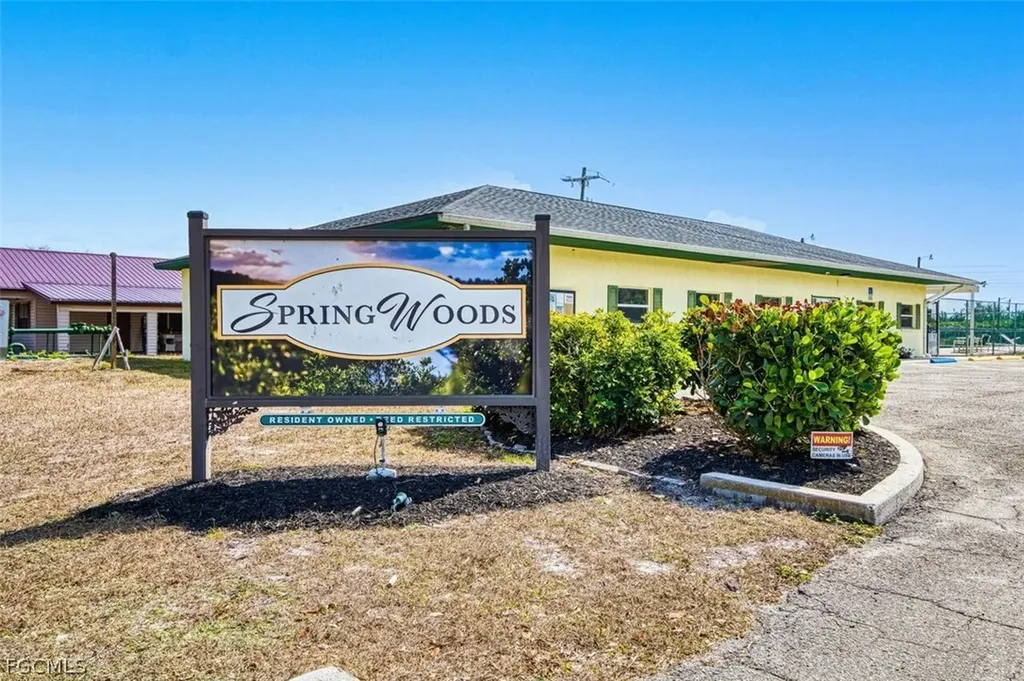 7638 Peyraud Drive North Fort Myers FL 33917