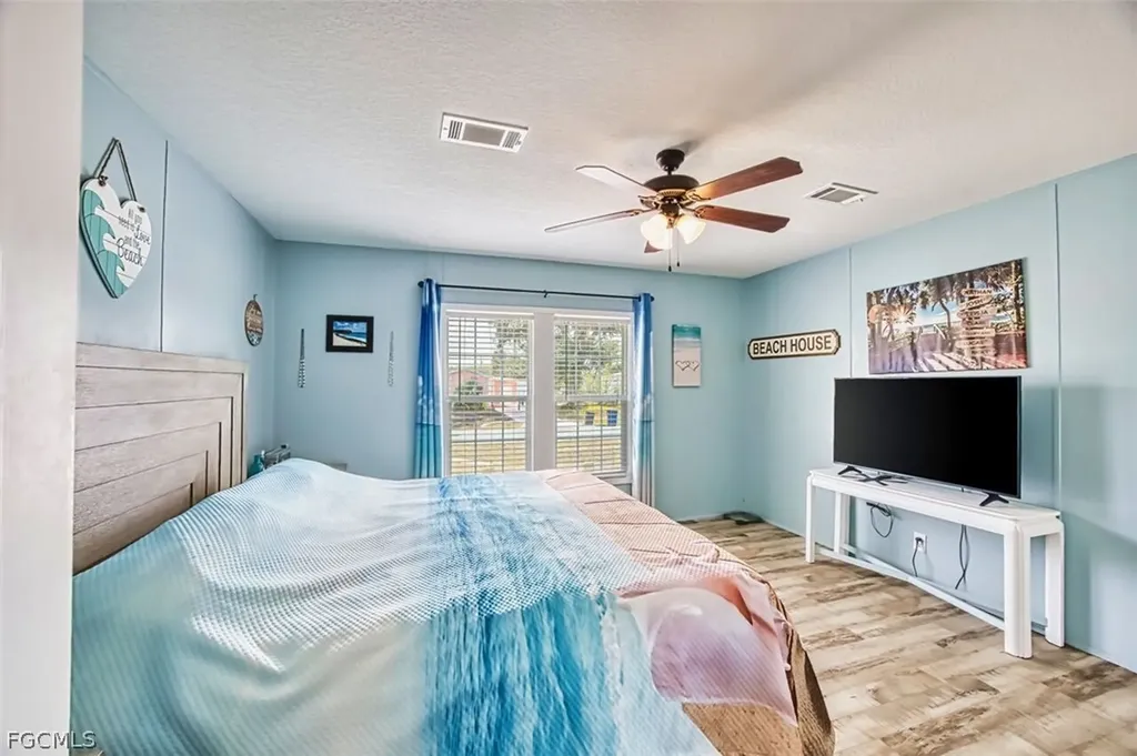 7638 Peyraud Drive North Fort Myers FL 33917