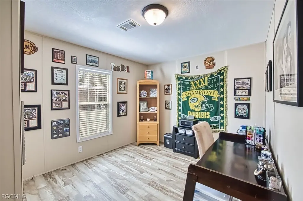 7638 Peyraud Drive North Fort Myers FL 33917