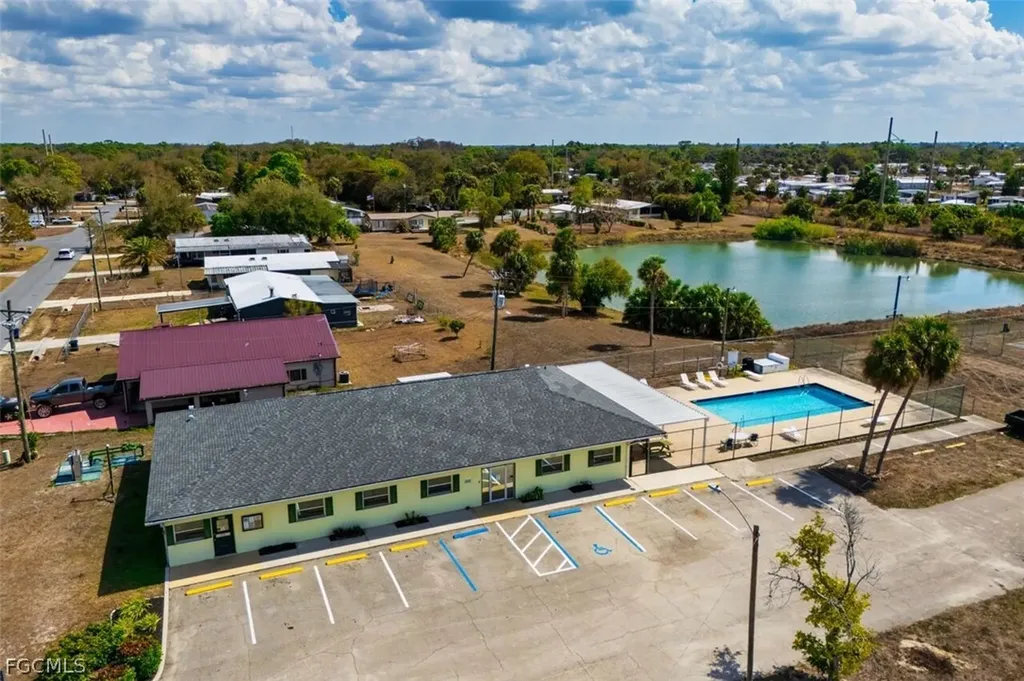 7638 Peyraud Drive North Fort Myers FL 33917