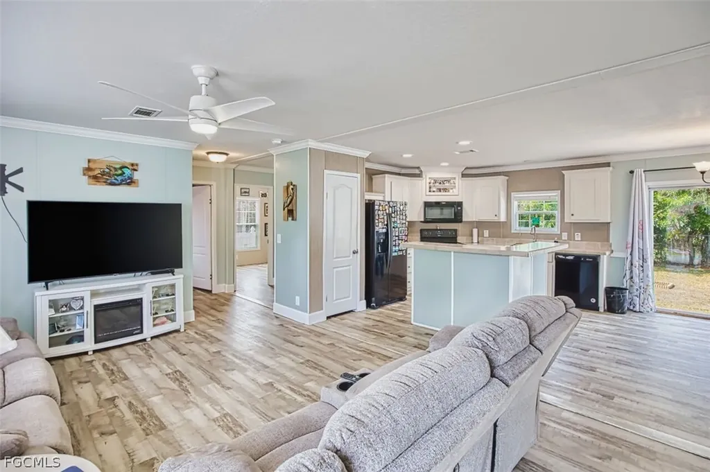 7638 Peyraud Drive North Fort Myers FL 33917