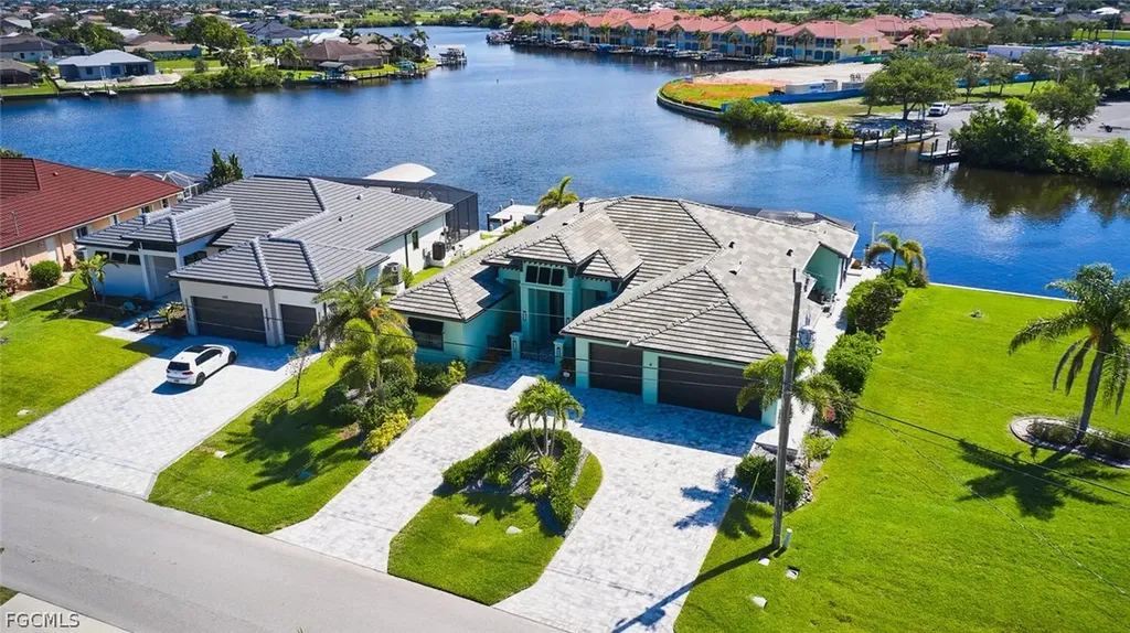 3309 SW 2nd Lane Cape Coral FL 33991