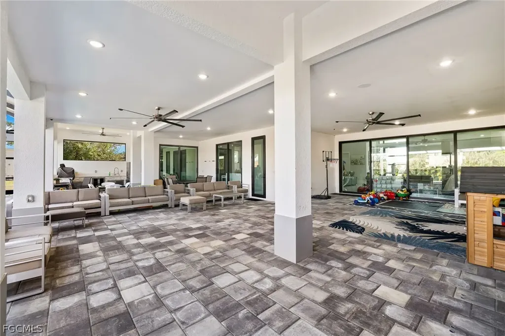 3701 Downwind Lane North Fort Myers FL 33917