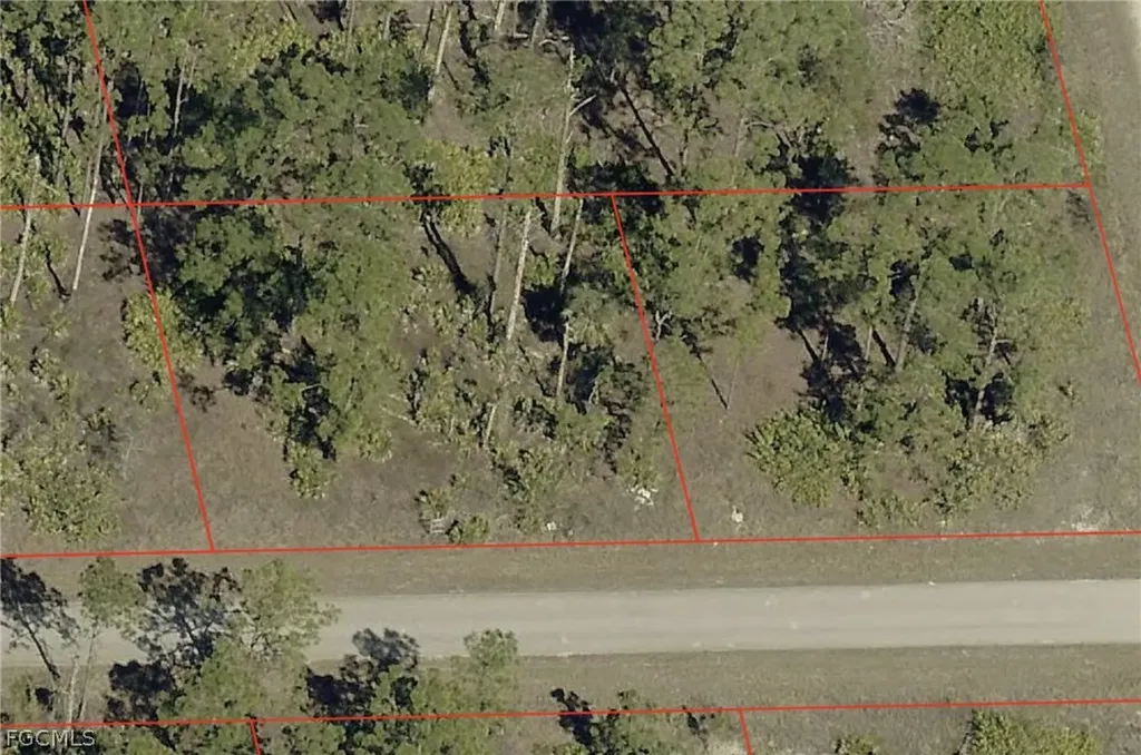 3703 E 7th Street Lehigh Acres FL 33972