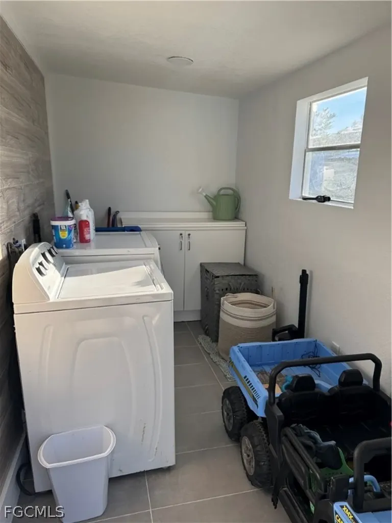 2415 S 76th Street Tampa FL 33619