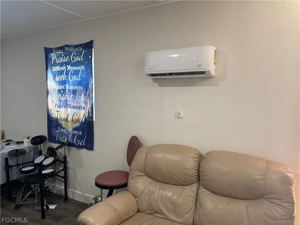 2415 S 76th Street Tampa FL 33619