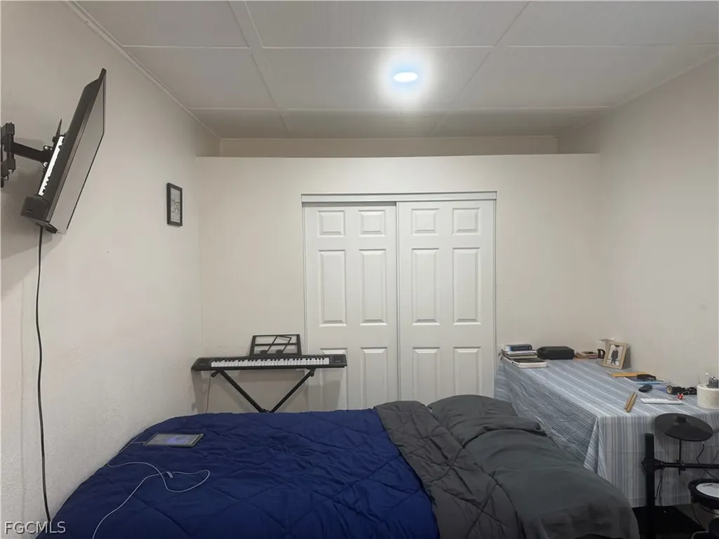 2415 S 76th Street Tampa FL 33619