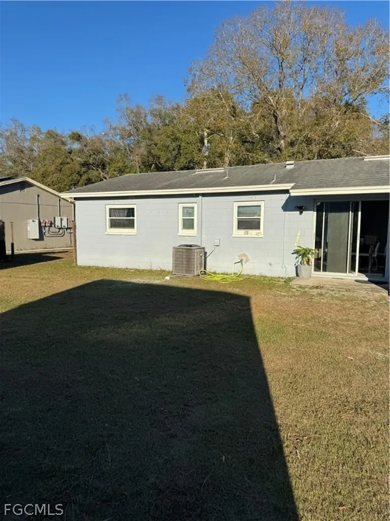 2415 S 76th Street Tampa FL 33619
