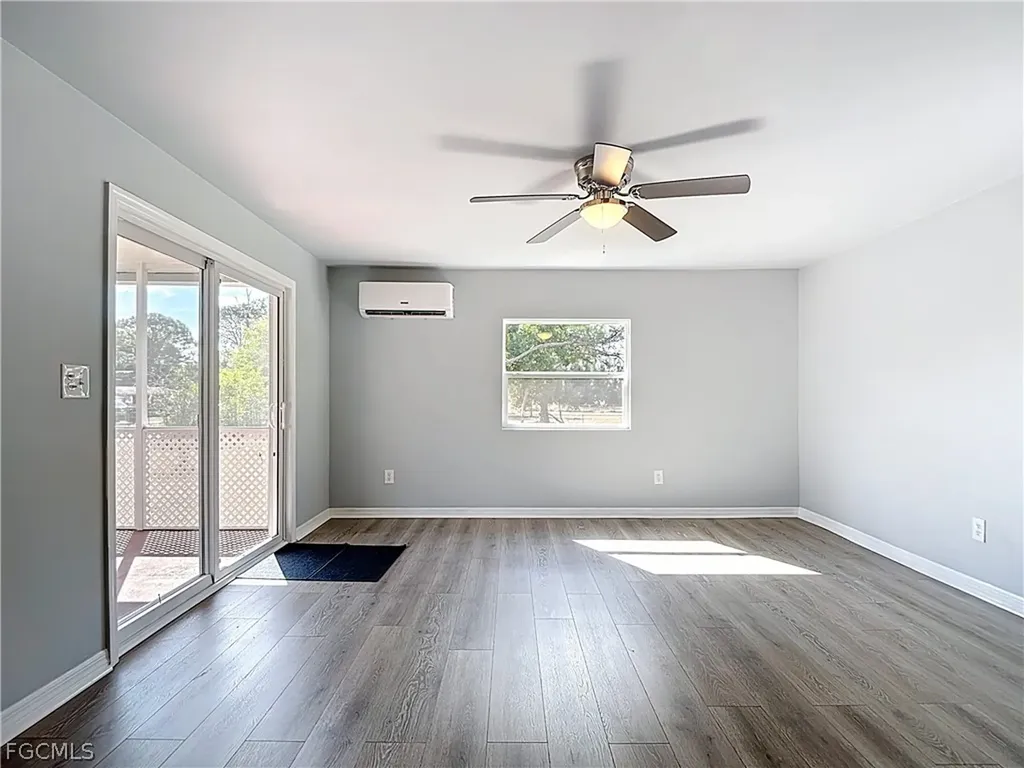 2425 Case Lane North Fort Myers FL 33917