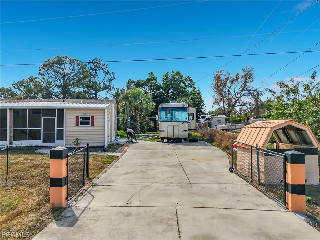 2425 Case Lane North Fort Myers FL 33917