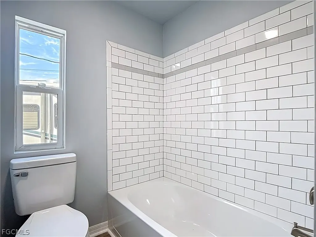 2425 Case Lane North Fort Myers FL 33917