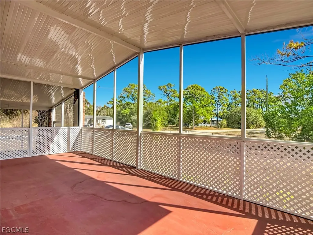 2425 Case Lane North Fort Myers FL 33917