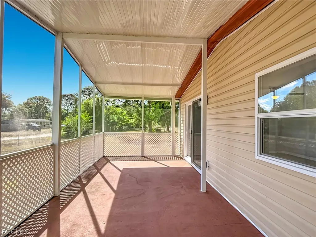 2425 Case Lane North Fort Myers FL 33917