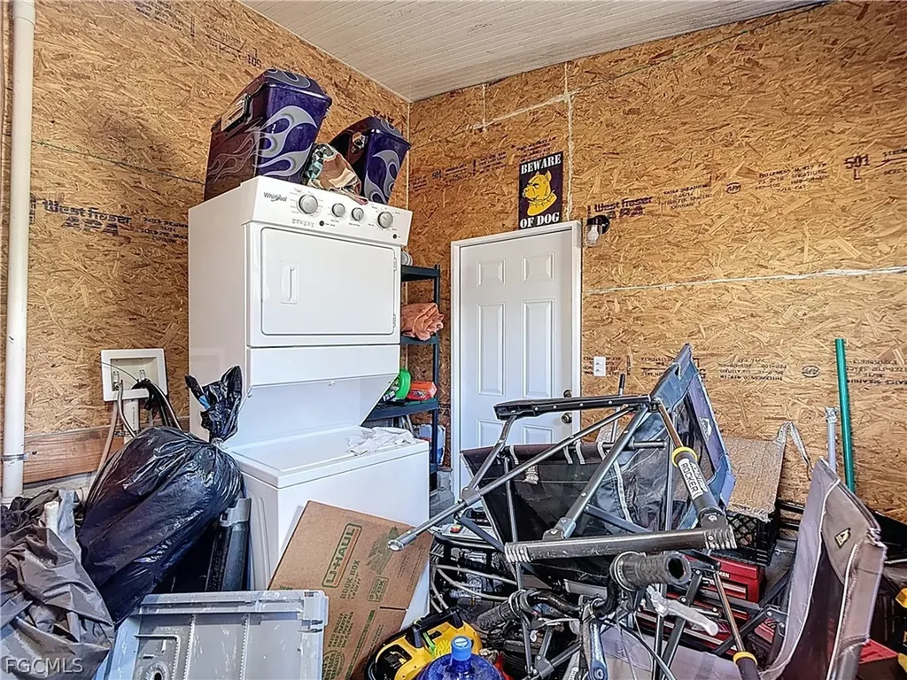 2425 Case Lane North Fort Myers FL 33917